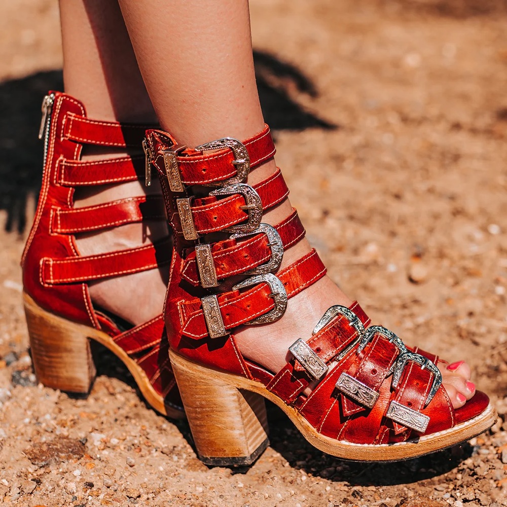 Freebird Brooklyn size 10 red leather